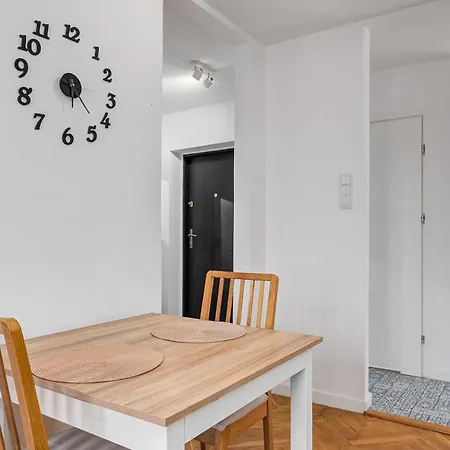 Waszyngtona 12 By Nyx Warszawa