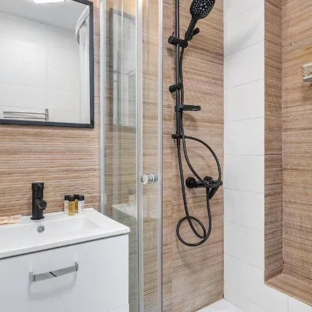 Waszyngtona 12 By Nyx Warszawa