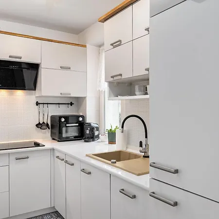 Waszyngtona 12 By Nyx * ワルシャワ